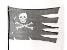 BANDERA PIRATA HALLOWEEN 76x127cm{     �