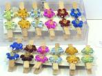 PINZA MADERA FLOR 3cm 24 Unidades VARIOS COLORES         