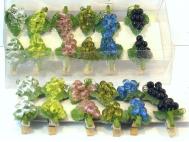 PINZA MADERA UVAS 4cm  SURTIDO A ELEGIR 1   