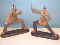 FIGURA RESINA TAI-CHI 35x36cm 2 SURTIDO A ELEGIR 1       