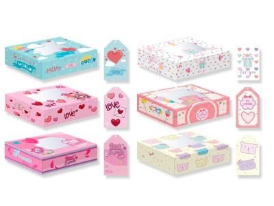 CAJA PLEGABLE DECORADA CON VENTANA 22x15x7cm  SURTIDO A ELEGIR 1 